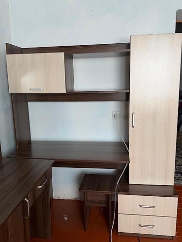 Даараткана үчүн үстөл, Колдонулган, Күзгүсү менен, түсү - Күрөң, ЛДСП lalafo.kg да — 8 Даараткана үчүн үстөл, Колдонулган, Күзгүсү менен, түсү - Күрөң, ЛДСП — 8