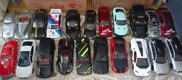 Avtomobil modelləri: Kolleksiya üçün model avtomobillər. Hər biri 15 AZN. Ünvan Yeni — 2