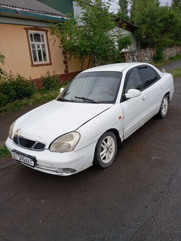Daewoo: Daewoo Nubira: 1999 г., 1.5 л, Автомат, Бензин, Седан