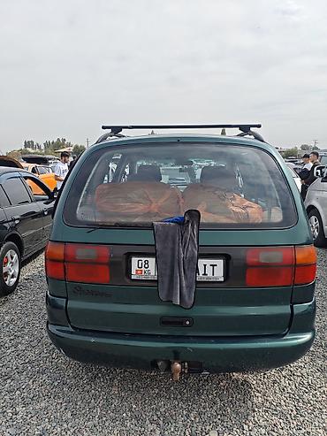 грузопассажирск: Volkswagen Sharan: 1996 г., 2 л, Механика, Бензин, Минивэн — 2