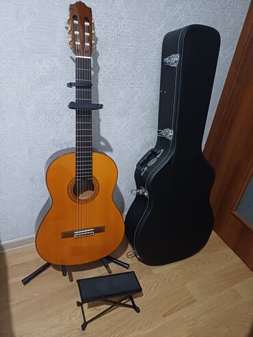вокальный микрофон: Классическая гитара Yamaha C80; Состояние отличное, близкое к новому;