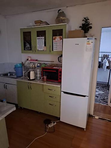 Продажа коттеджей и домов: Продаётся жилой дом с участком. Характеристики: - Отдельно стоящий — 3