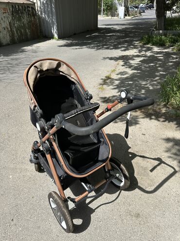 Araba-beşiklər: Çıxarıla bilən beşikli araba — 8