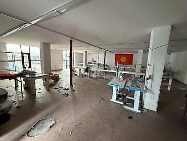 Өндүрүш: Сдается помещение 1 и 2 этаж 265кв.метров район Баят. Охраняемая — 1
