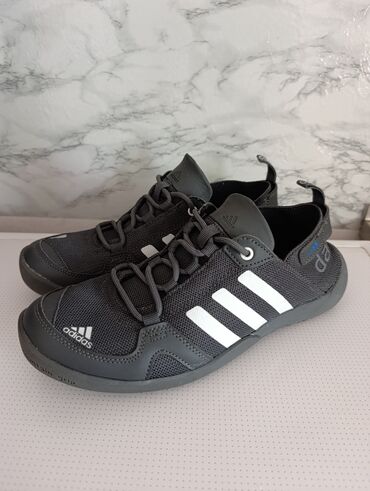Кроссовки и спортивная обувь: Мужские кроссовки, 42, Adidas Originals, Новый, цвет - Серый, Самовывоз