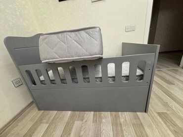 Çarpayılar: Yeni kimidir. İki matraslıdı yəni kravat açılır ölçü uzanır