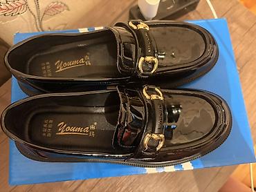 Qadın ayaqqabıları: Qadın üçün klassik laklı loafer ayaqqabılar - Brend: Youma - Rəng — 2