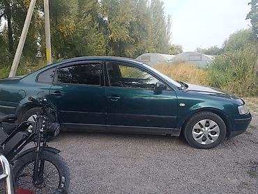 Volkswagen: Volkswagen Passat: 1998 г., Седан — 4