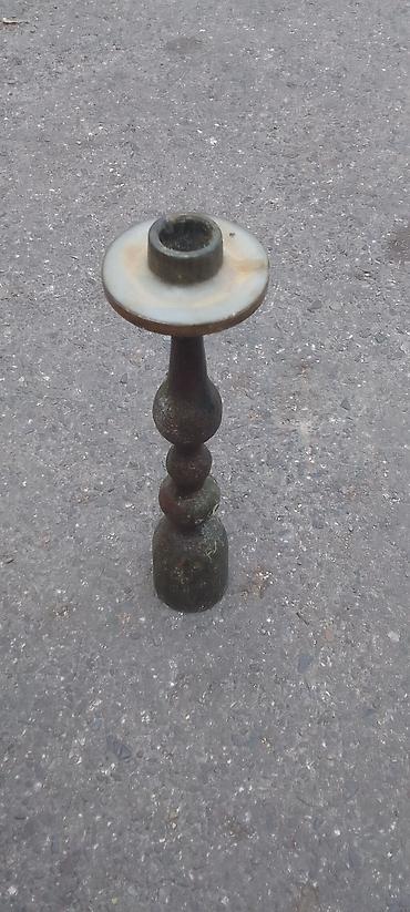 şamdam: Metal şamdan - Material: bürünc/metal gövdə, üst hissədə şam üçün — 2