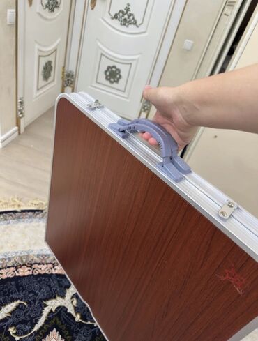 детская кроватка с бортиками: Складной туристический комплект: стол + 4 табурета в чемодане