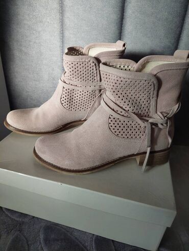 kombinezoni za spavanje: Ankle boots, 36