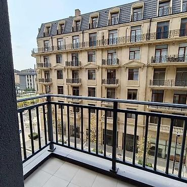 kirayə ev bakida: İcarəyə verilir 3 otaqlı yeni tikili 92 m², Ağ şəhər q. 2 000 AZN/ay — 1