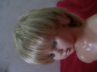 Perike i klipse: Kratka šatirana perika Perika je korištena. Nema etiketu o sastavu — 3