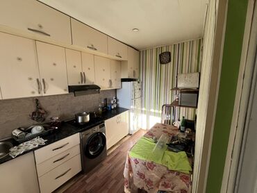 Həyət evləri və villaların satışı: Satılır: həyətli şəxsi ev -Binə məmmədhüseyinov 27 -3 sot daxilində 2 — 5