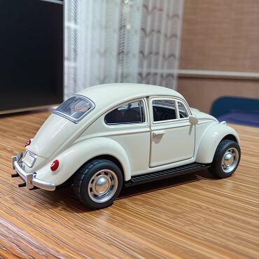 Autići: Nov metalni model automobila VW Buba. Mogu da mu se otvaraju vrata i na lalafo.rs — 13 Autići: Nov metalni model automobila VW Buba. Mogu da mu se otvaraju vrata i — 13
