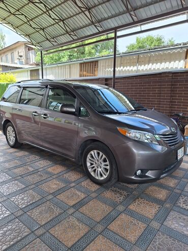 Toyota: Toyota Sienna: 2016 г., 3.5 л, Автомат, Бензин, Минивэн