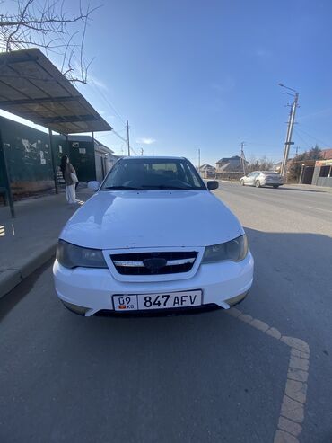 Daewoo: Daewoo Nexia: 2010 г., 1.5 л, Механика, Бензин, Седан