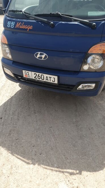 купить фронтальный погрузчик бу: Легкий грузовик, Hyundai, Стандарт, Б/у