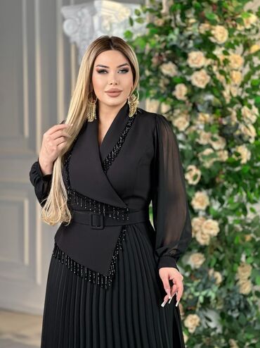 вечерние платья в баку на прокат: Qara rəngdə zərif maxi don - Dizayn: Yuxarı hissədə pərdəvari