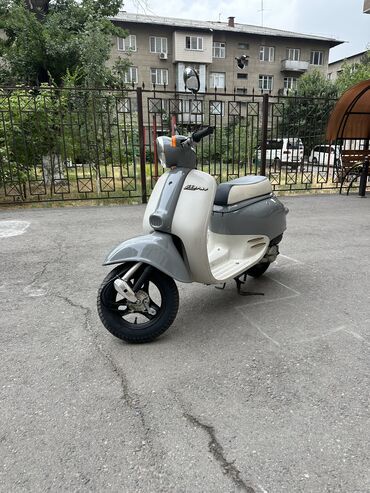 скутер: Скутер Honda, 50 куб. см, Бензин, Б/у