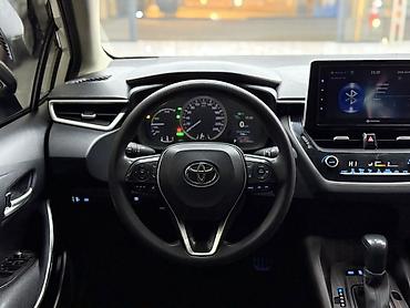 на corolla: Toyota Corolla: 2019 г., 1.8 л, Гибрид, Седан — 8