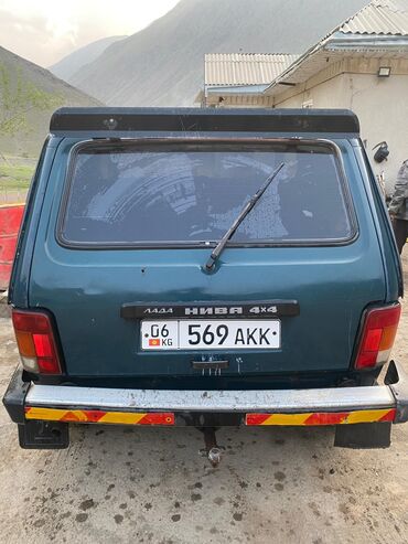 нива продаю: ВАЗ (ЛАДА) 4x4 Нива: 2002 г., 1.6 л, Механика, Бензин, Внедорожник