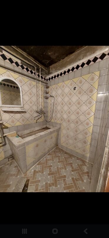 Köhnə tikili: Gəncə, 4 otaqlı, Köhnə tikili, 90 kv. m -da lalafo.az — 8 Köhnə tikili: Gəncə, 4 otaqlı, Köhnə tikili, 90 kv. m — 8