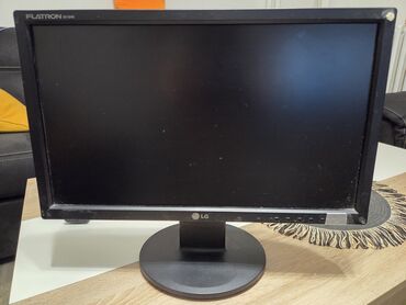 Desktop računari i radne stanice: HP compaQ 8300 sff Intel i 5-2400 3,1GHZ. 4GB. DD3. SSD120GB Intel na lalafo.rs — 8 Desktop računari i radne stanice: HP compaQ 8300 sff Intel i 5-2400 3,1GHZ. 4GB. DD3. SSD120GB Intel — 8