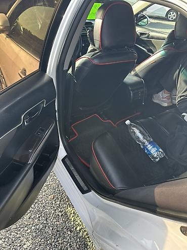Продажа авто: Toyota Camry: 2017 г., 2 л, Автомат, Седан — 3