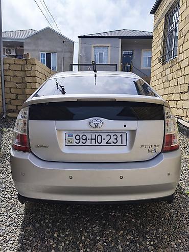 man sat: Toyota Prius: 1.5 l | 2007 il Hetçbek — 3