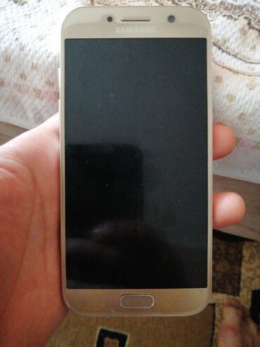 telefon a 32: Samsung Galaxy A5 2017, 32 ГБ, цвет - Серебристый, Отпечаток пальца