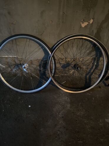 вело колеса: Колеса фикс Покркамеры целые Задний обод поврежден Остальное в