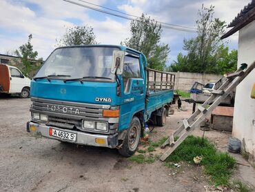 Toyota: Toyota Dyna: 1990 г., 2.2 л, Механика, Дизель, Пикап