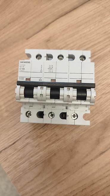 diski mala: Siemens Elektrik avtomat, 3 faza, Ödənişli çatdırılma — 1