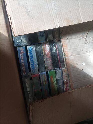 CD, DVD disklər və kassetlər: Orjinal kasetler balacalar 5 AZN vidyo kasetler 8 azn yumuru kasetler — 11