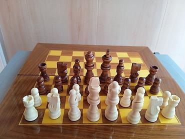 нарды картье: Шахматы маленькие ( 2500 сом), шахматы средние — 5