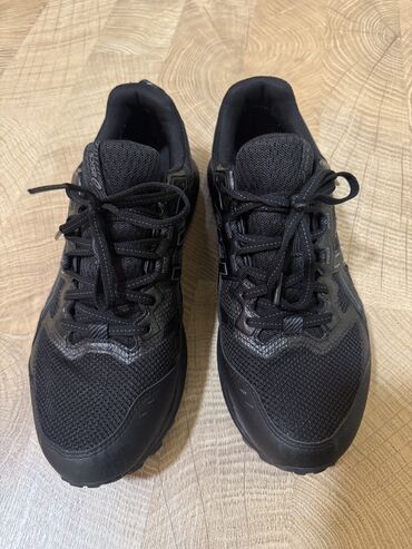 turk krasofkalari: Asics ayaqqabi. Ölçü 44. Türkiyədən Boynerdən alınıb. 2 dəfə