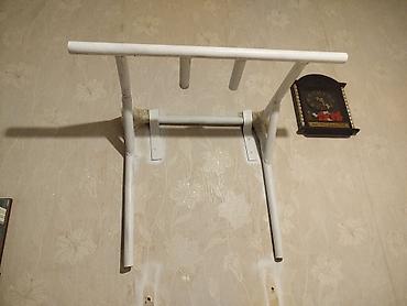 ev ucun turnik: Divar üçün turnik (çəkic çubuğu) - Material: metal boru konstruksiya — 4