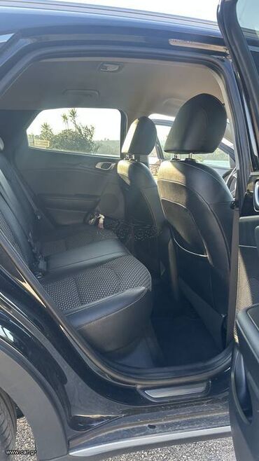 Kia: Kia : 1.6 l. | 2023 έ. SUV/4x4 — 7