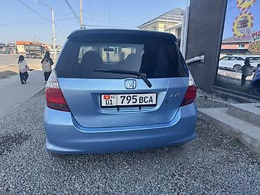 Honda: Honda Fit: 2002 г., 1.3 л, Вариатор, Бензин, Хэтчбэк — 5