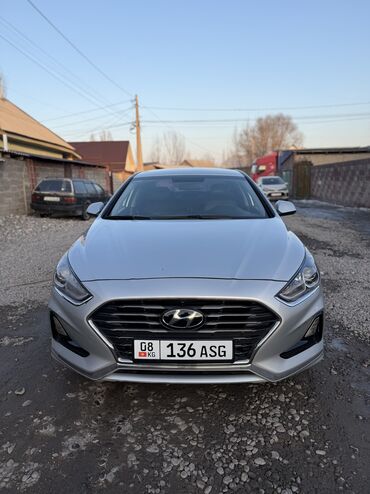 Легковой транспорт: Сдаю в аренду: Легковое авто, Под такси