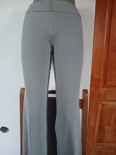 Pantalone: L (EU 40), Zvoncare na lalafo.rs Pantalone: L (EU 40), Zvoncare