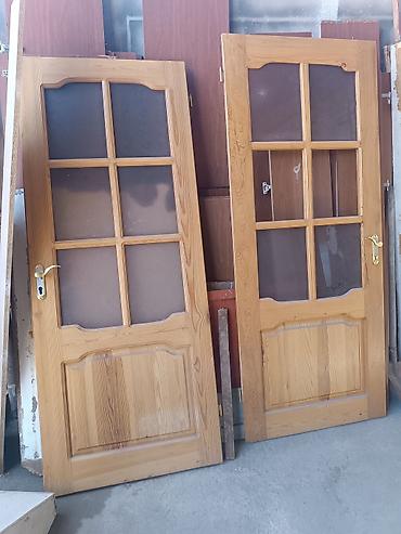 seyf qapılar sederek: Şüşəli taxta qapılar (2 ədəd) - Material: təbii ağac, dekorativ kənar — 1
