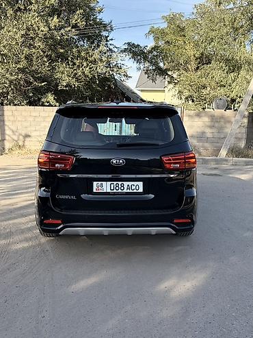 kaiyi e5: Kia Carnival: 2019 г., 2.2 л, Автомат, Дизель, Минивэн — 2