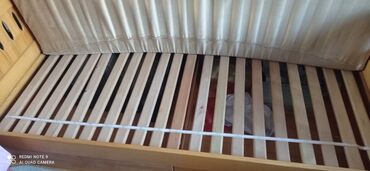 Sofe i kaučevi: Rucni rad kauc-sofa od belog jasena,vrlo malo koriscen,sa dve — 10