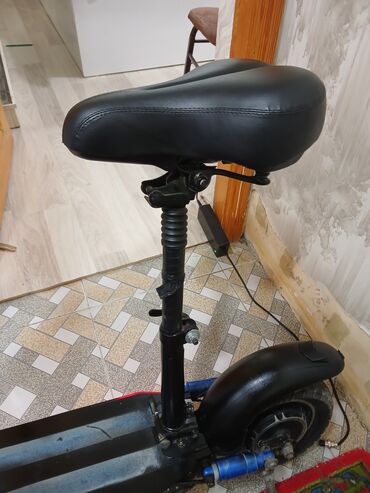 Elektrikli samokatlar: İşlənmiş Elektrik samokat 10", 351 - 500 Vt, 26 - 35 km/s, Ünvandan götürmə — 10