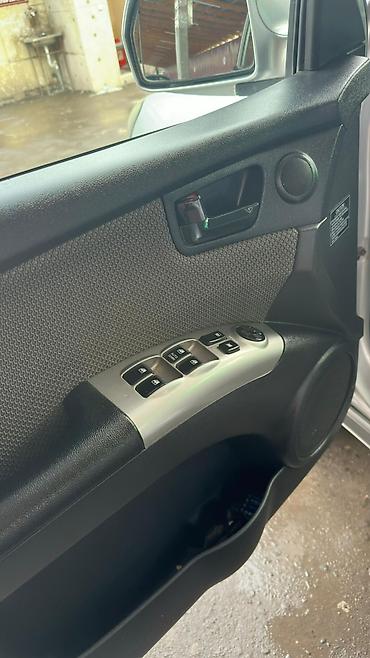 Kia: Kia Sportage: 2008 г., 2 л, Механика, Дизель, Кроссовер — 16