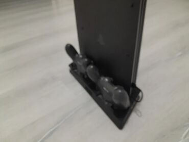 Kompüter, noutbuk və planşetlər: Play Station 4 pro 2 pultlu elave soyuducusuda var barter normal play
