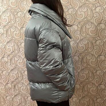 Kurtkalar: "Mavi"dən 270 manata alınıb. Bircə dəfə geyinilib, ölçü uyğun — 8