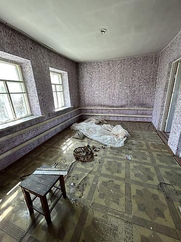 Продажа коттеджей и домов: Продаю дом в г.Кара-Балта Район почтового (ул.Кирова) Дом 60 кв.м + — 9